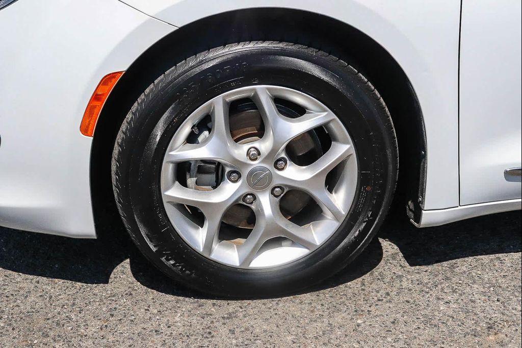 used 2019 Chrysler Pacifica car, priced at $19,080