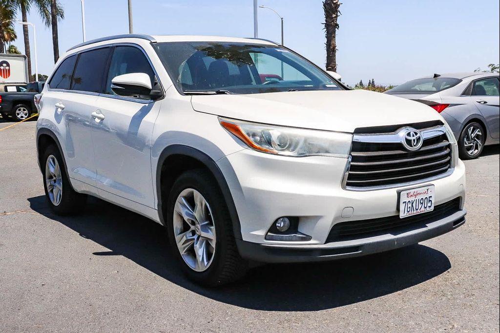 used 2014 Toyota Highlander car, priced at $16,680