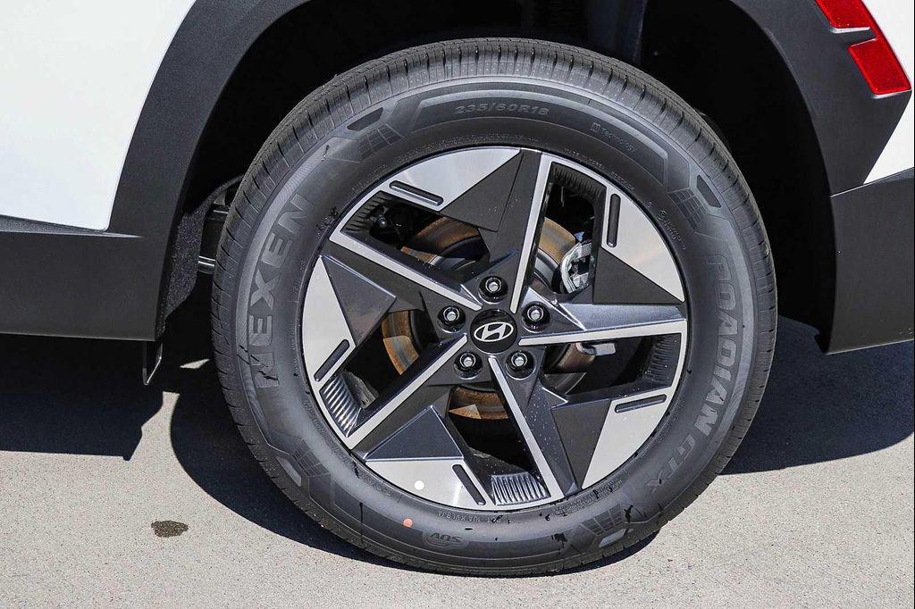 new 2026 Hyundai TUCSON Hybrid car, priced at $33,478