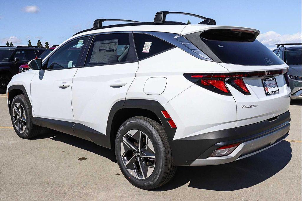 new 2026 Hyundai TUCSON Hybrid car, priced at $33,478