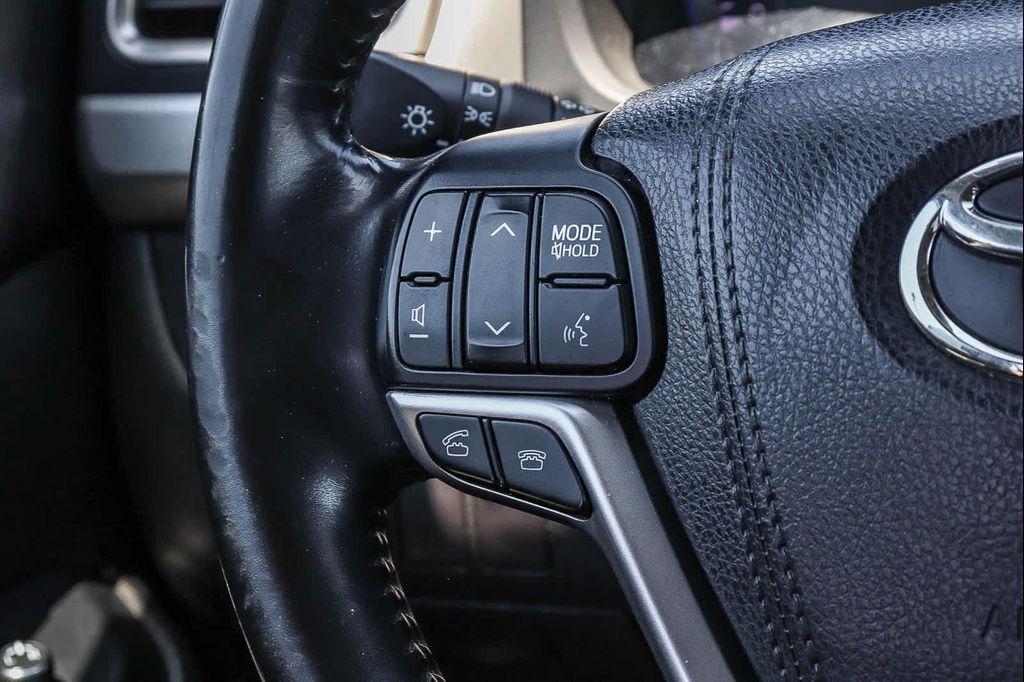 used 2016 Toyota Highlander car, priced at $15,377