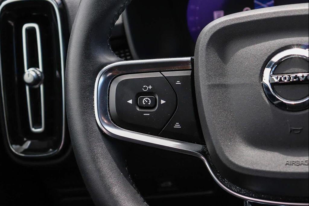 used 2023 Volvo XC40 car, priced at $28,977