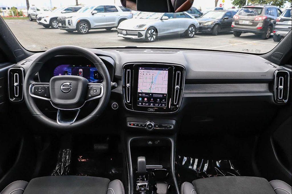 used 2023 Volvo XC40 car, priced at $28,977