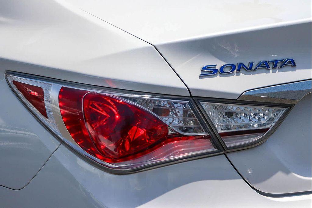 used 2015 Hyundai Sonata Hybrid car, priced at $12,080