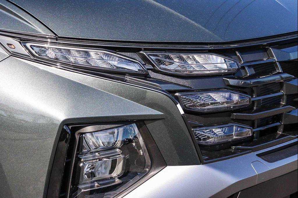 new 2026 Hyundai TUCSON Plug-In Hybrid car, priced at $42,475