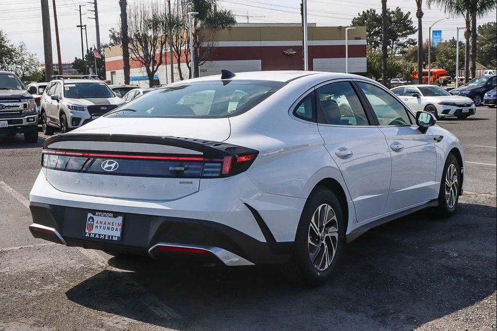 new 2026 Hyundai Sonata Hybrid car, priced at $28,265