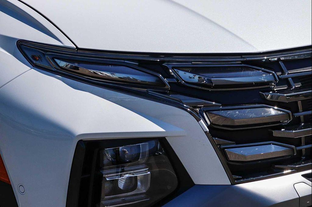 new 2026 Hyundai TUCSON Hybrid car, priced at $41,765