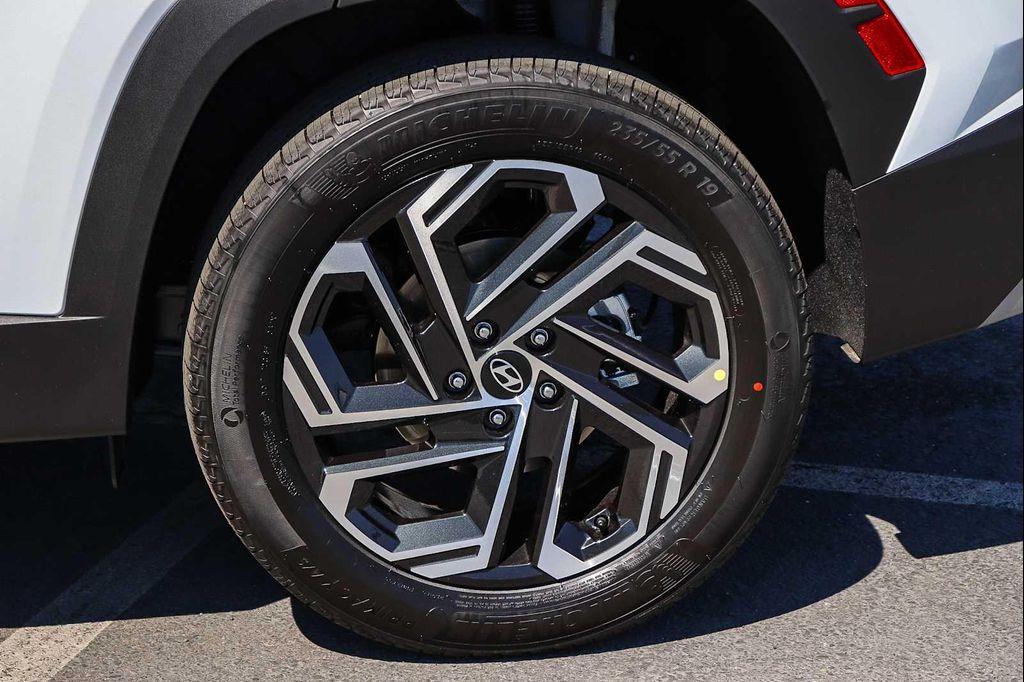 new 2026 Hyundai TUCSON Hybrid car, priced at $41,765