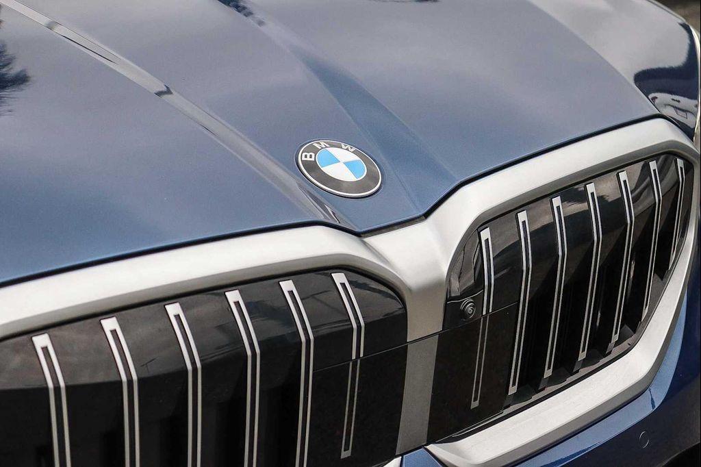 used 2024 BMW 540 car, priced at $57,957