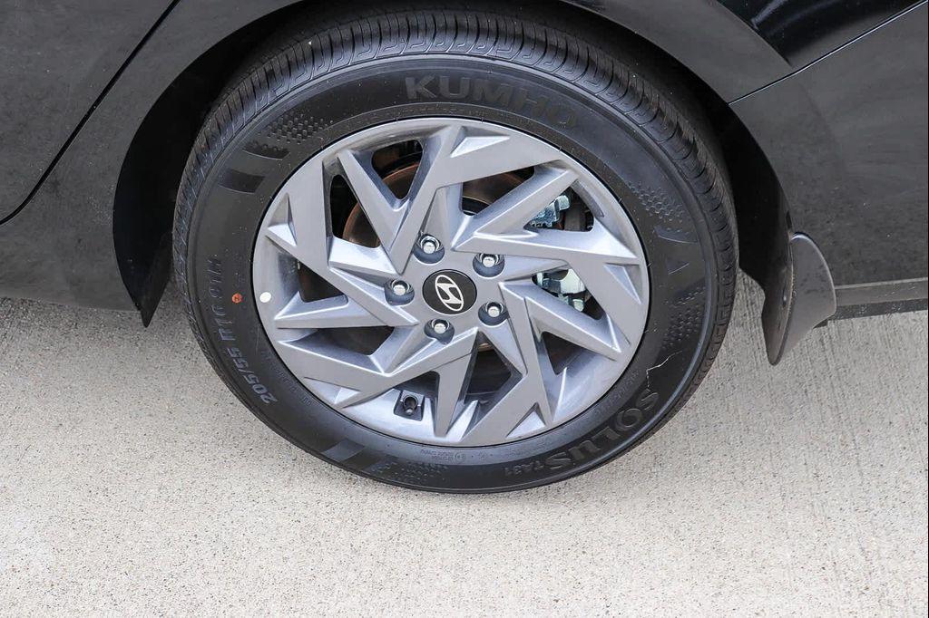new 2026 Hyundai ELANTRA HEV car, priced at $25,563