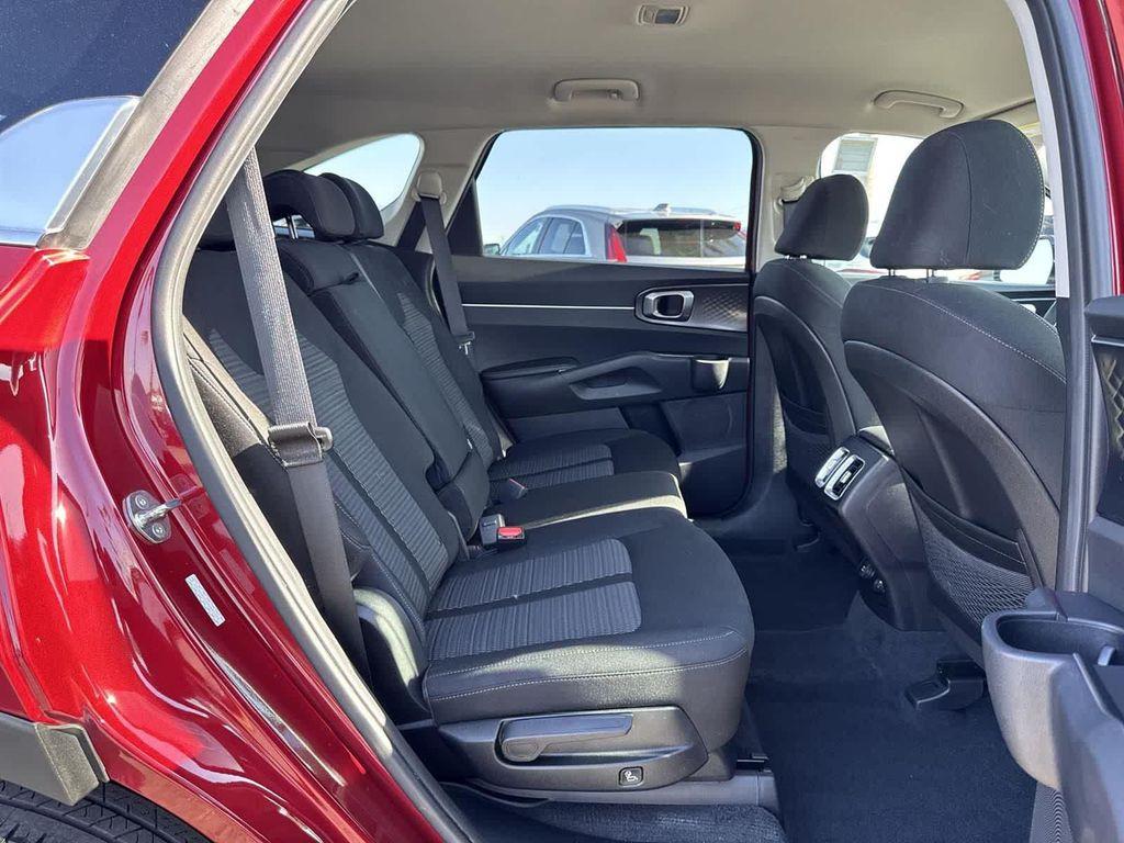 used 2023 Kia Sorento car, priced at $24,998
