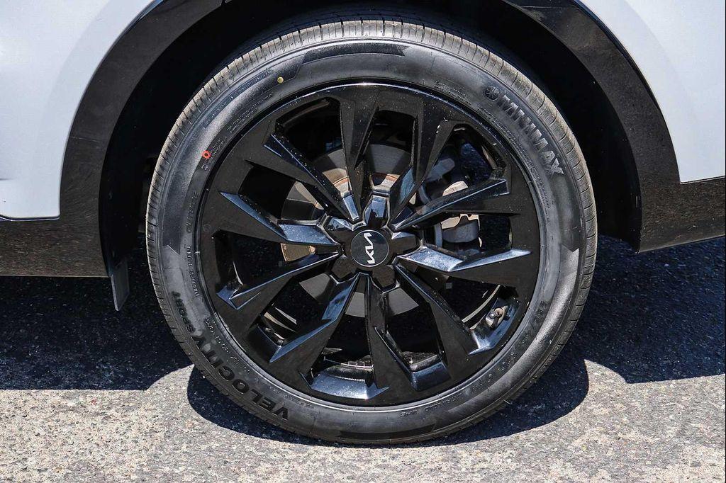 used 2022 Kia Sorento car, priced at $28,750