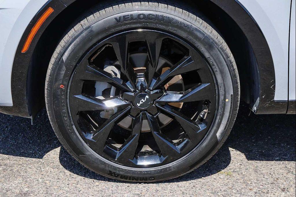 used 2022 Kia Sorento car, priced at $28,750