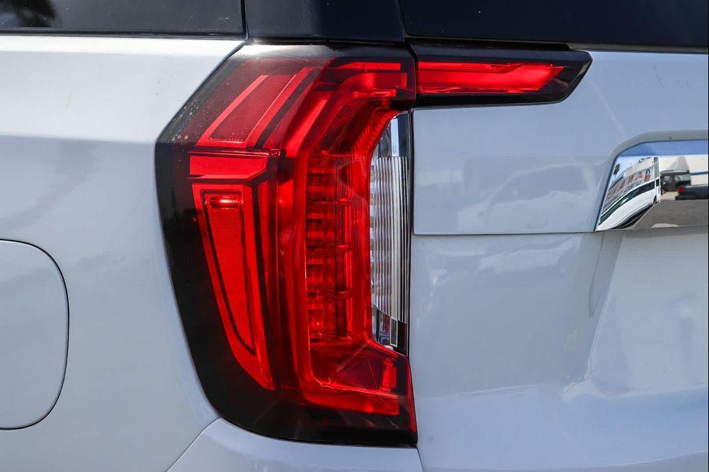 used 2021 GMC Yukon car, priced at $41,997