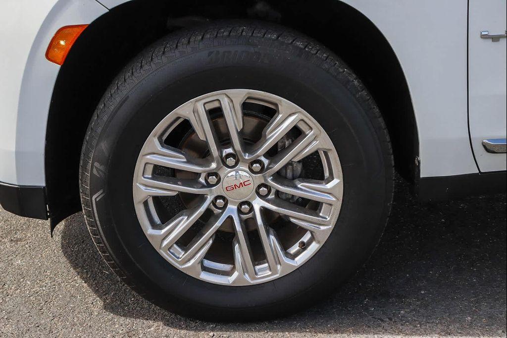 used 2021 GMC Yukon car, priced at $41,997