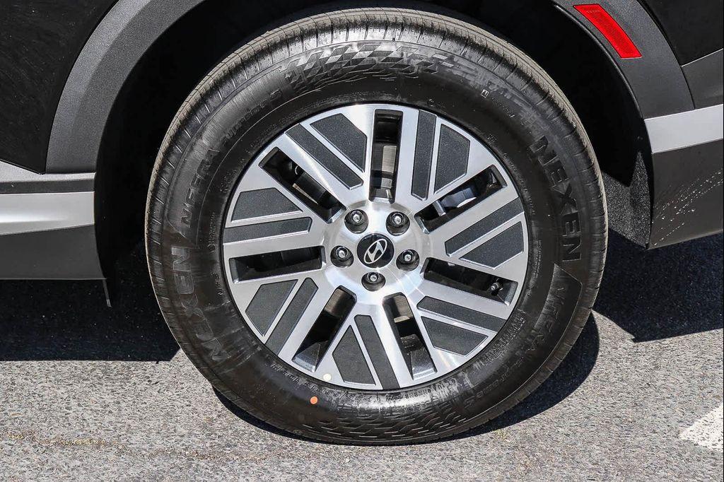 new 2026 Hyundai Palisade Hybrid car, priced at $48,865