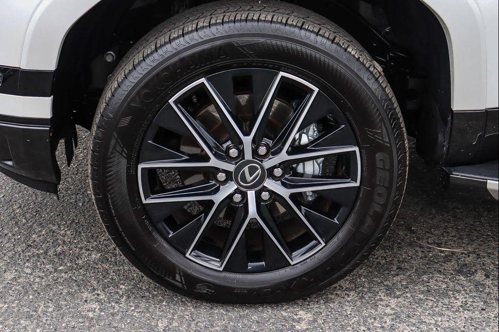used 2025 Lexus GX 550 car, priced at $83,279