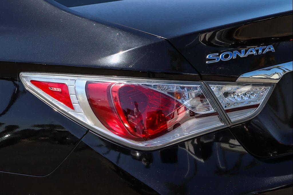 used 2015 Hyundai Sonata Hybrid car, priced at $11,995