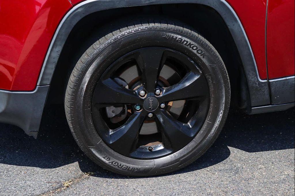 used 2017 Jeep Cherokee car, priced at $9,879