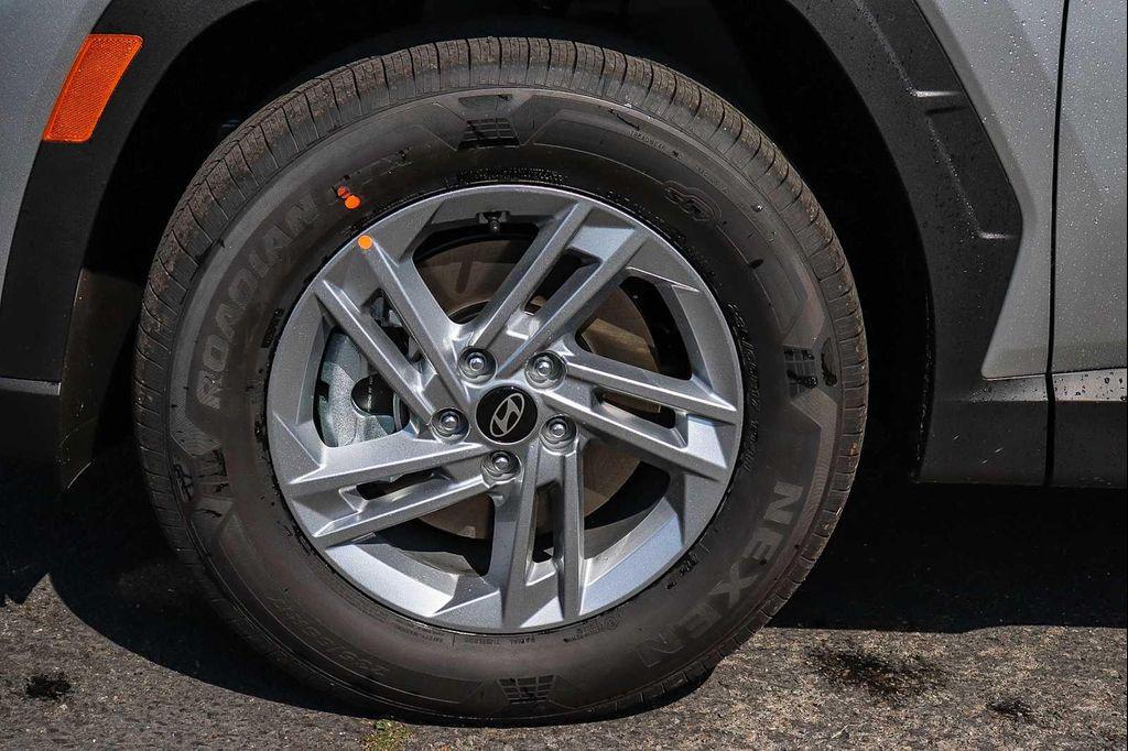 new 2026 Hyundai Tucson car, priced at $27,875