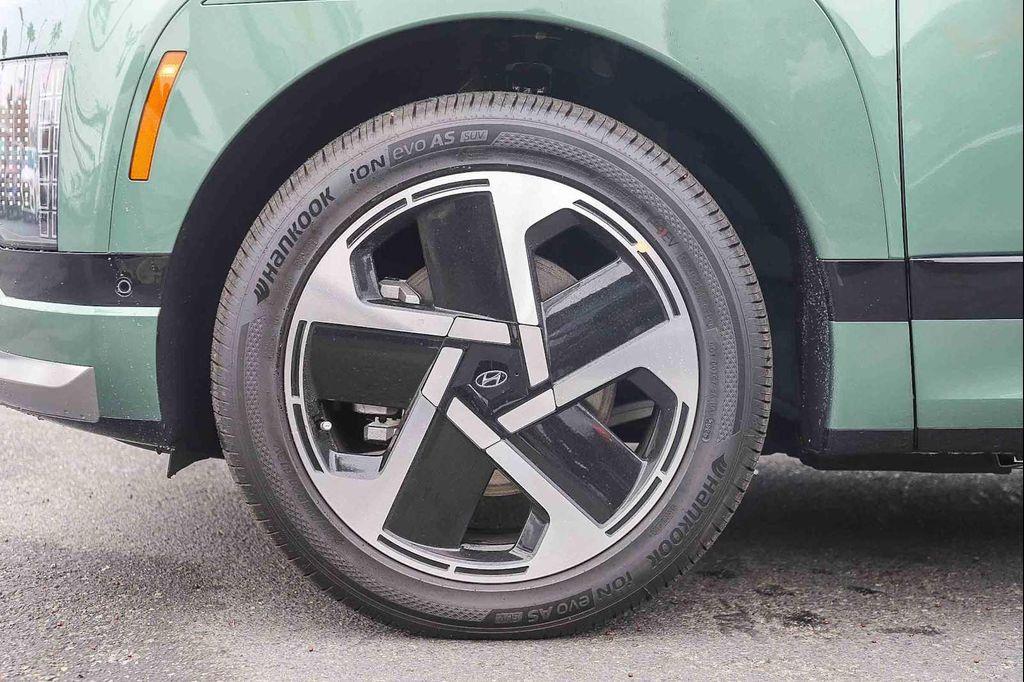 new 2026 Hyundai IONIQ 9 car, priced at $72,435