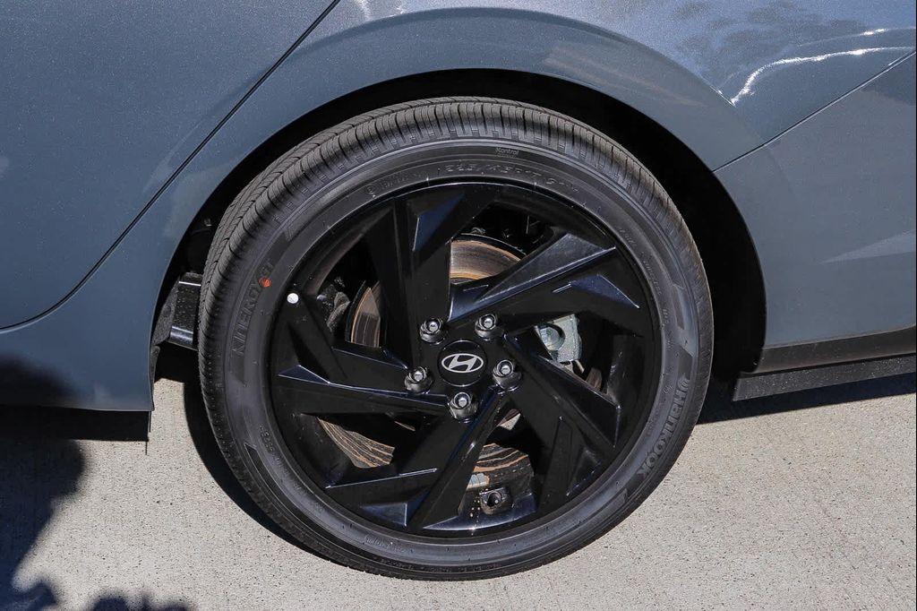 new 2026 Hyundai ELANTRA HEV car, priced at $27,839