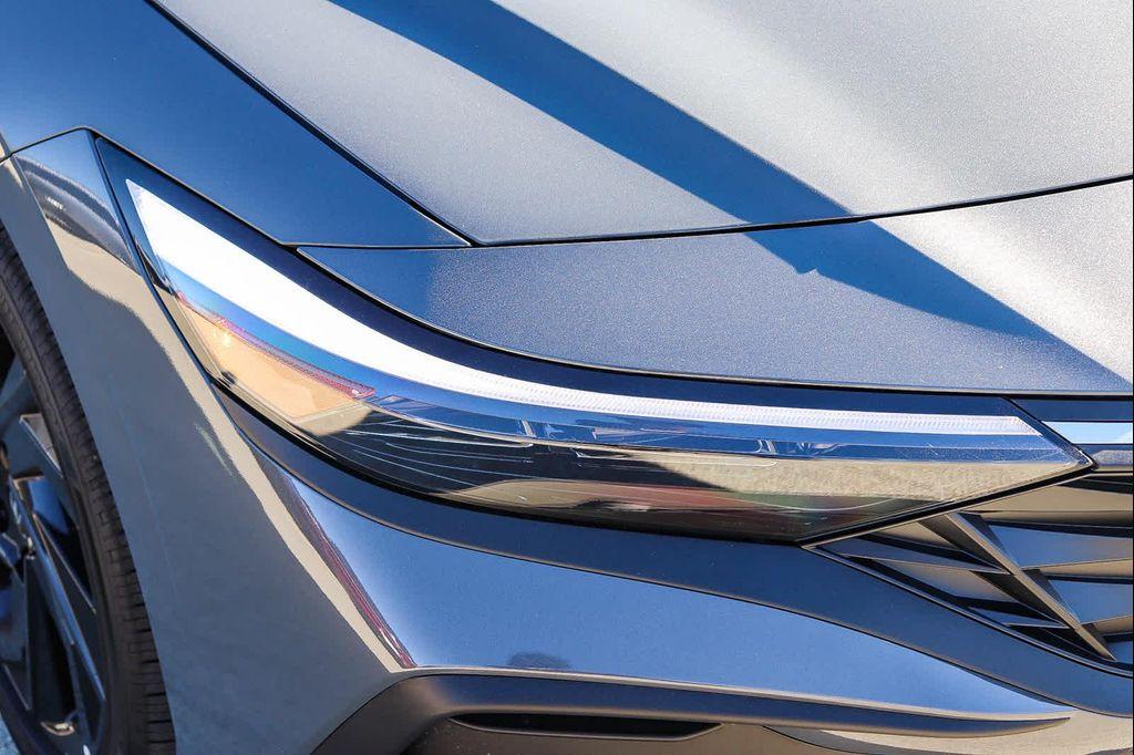 new 2026 Hyundai ELANTRA HEV car, priced at $27,839