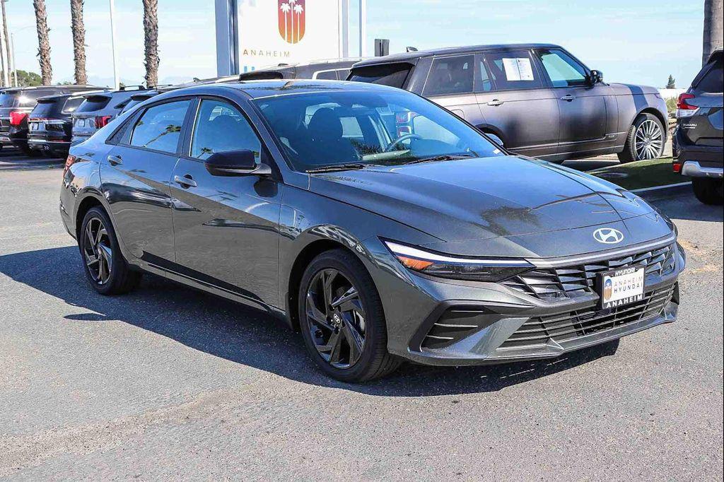 new 2026 Hyundai ELANTRA HEV car, priced at $28,003