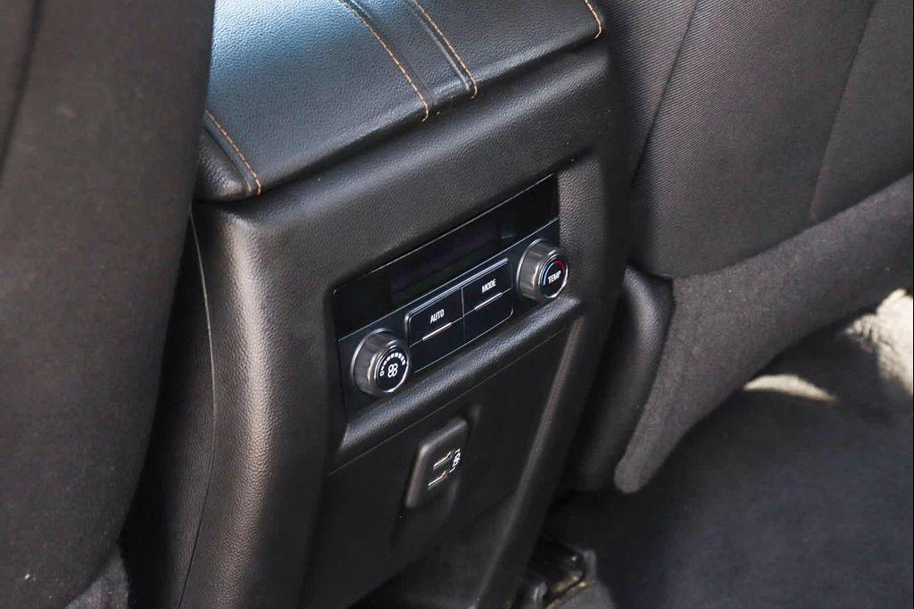 used 2021 Chevrolet Traverse car, priced at $17,995