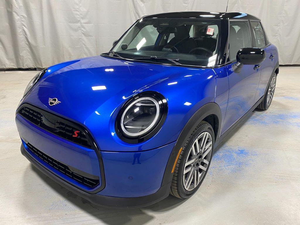 used 2025 MINI Hardtop car, priced at $29,495