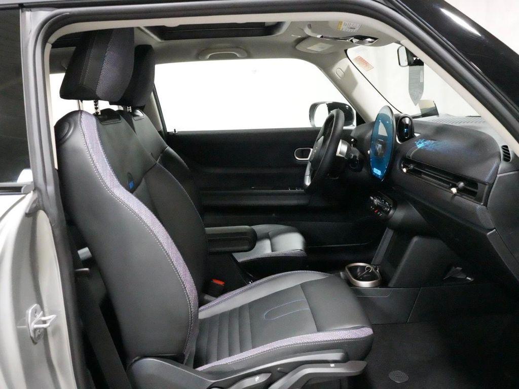 used 2025 MINI Hardtop car, priced at $29,995