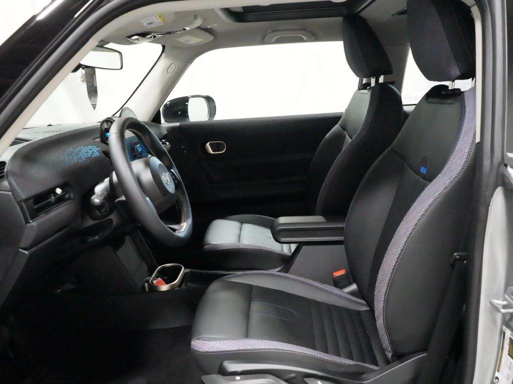 used 2025 MINI Hardtop car, priced at $29,995