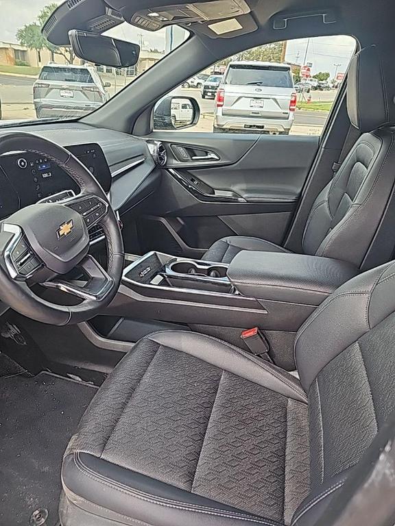 used 2025 Chevrolet Equinox car, priced at $28,881