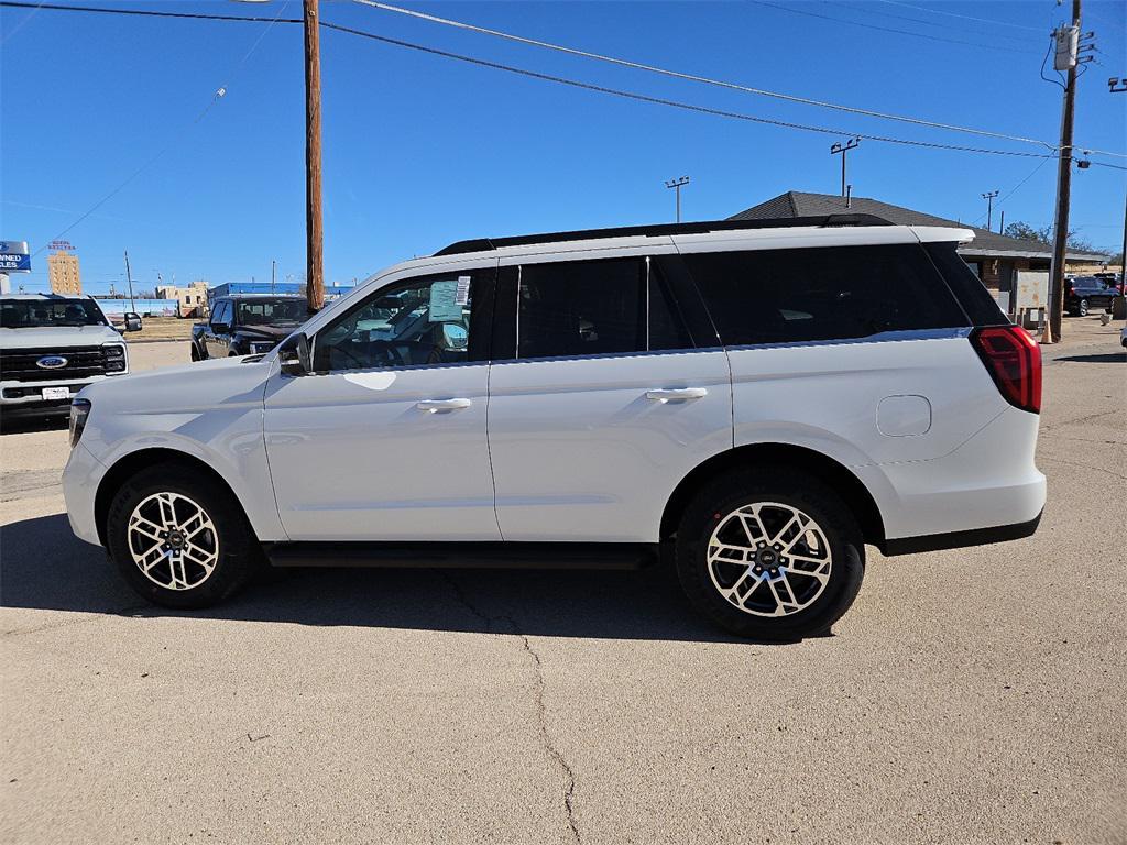 new 2025 Ford Expedition car, priced at $68,097
