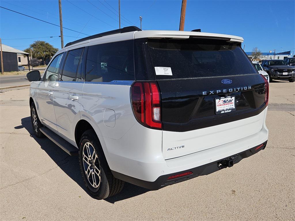 new 2025 Ford Expedition car, priced at $68,097