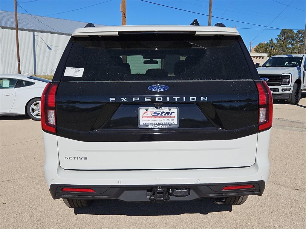 new 2025 Ford Expedition car, priced at $68,097