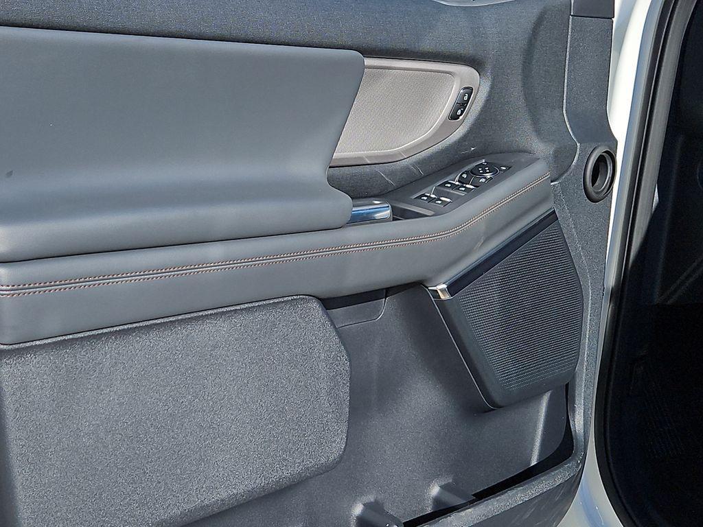 new 2025 Ford Expedition car, priced at $66,097