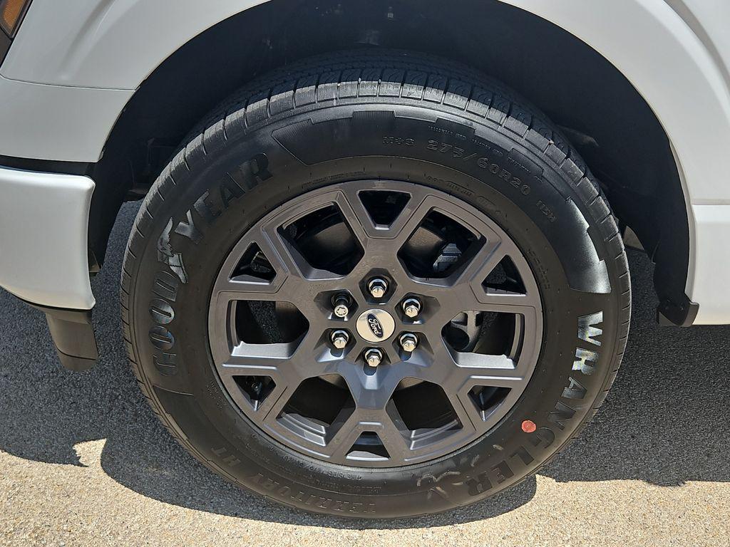 new 2026 Ford F-150 car, priced at $43,101