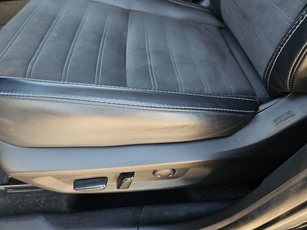 used 2024 Mitsubishi Outlander car, priced at $23,965