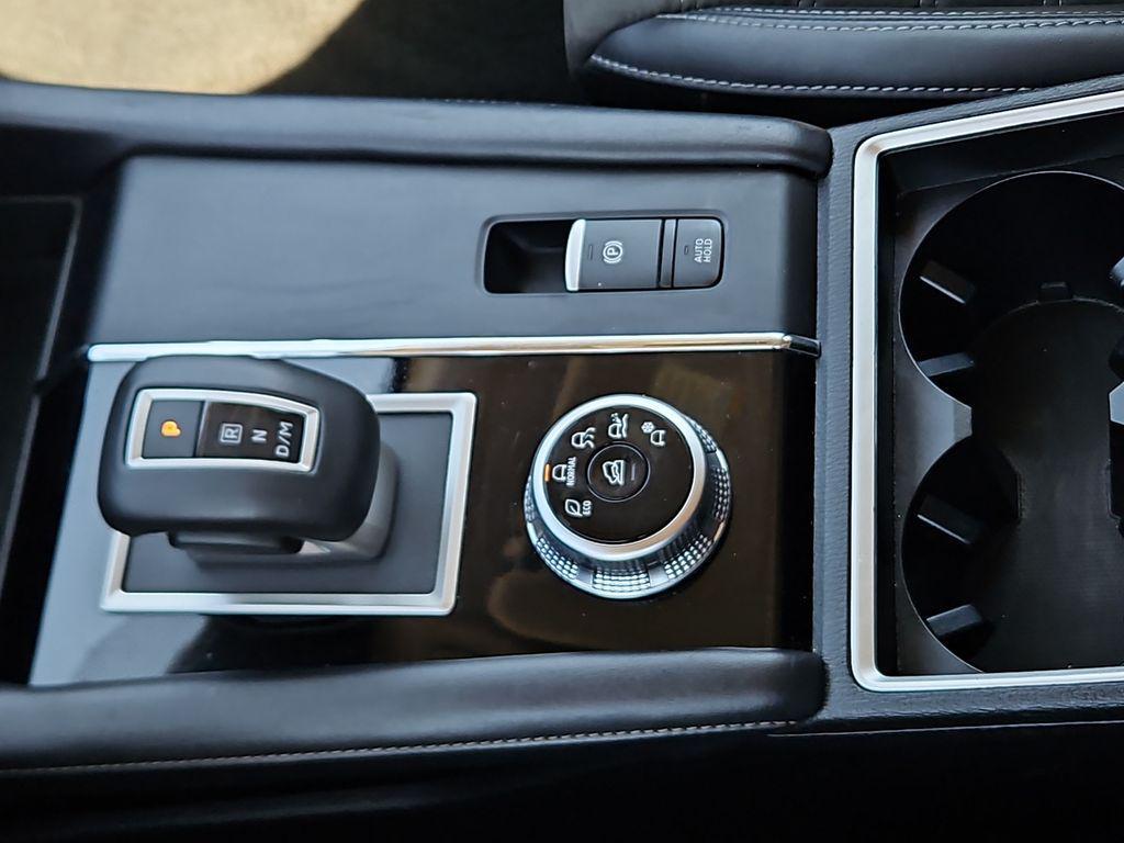 used 2024 Mitsubishi Outlander car, priced at $23,965