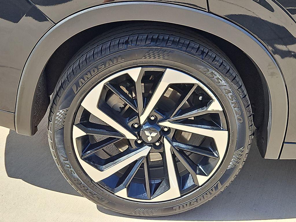 used 2024 Mitsubishi Outlander car, priced at $23,965