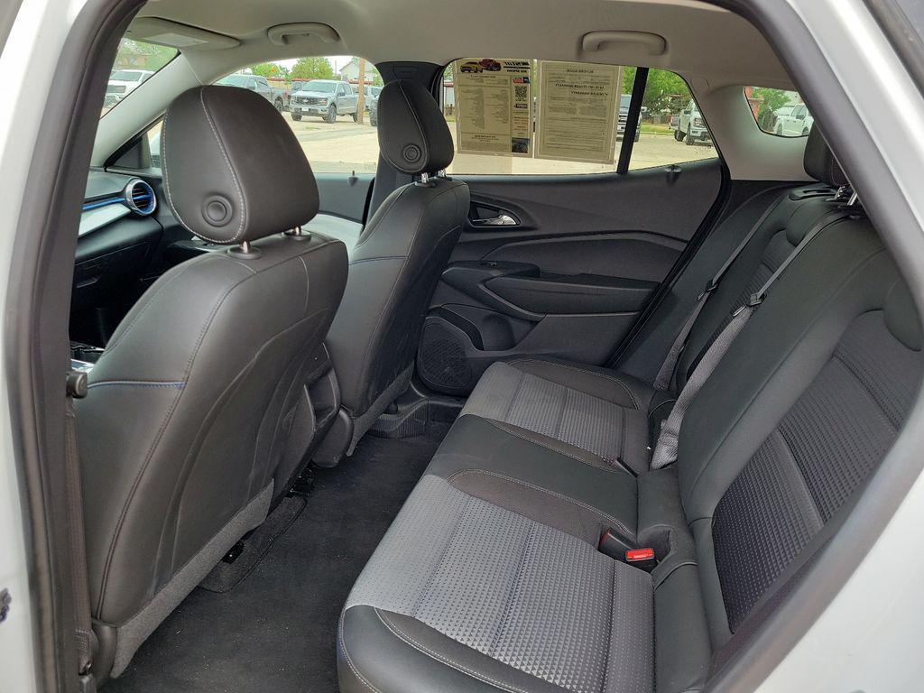 used 2025 Chevrolet Trax car, priced at $24,137