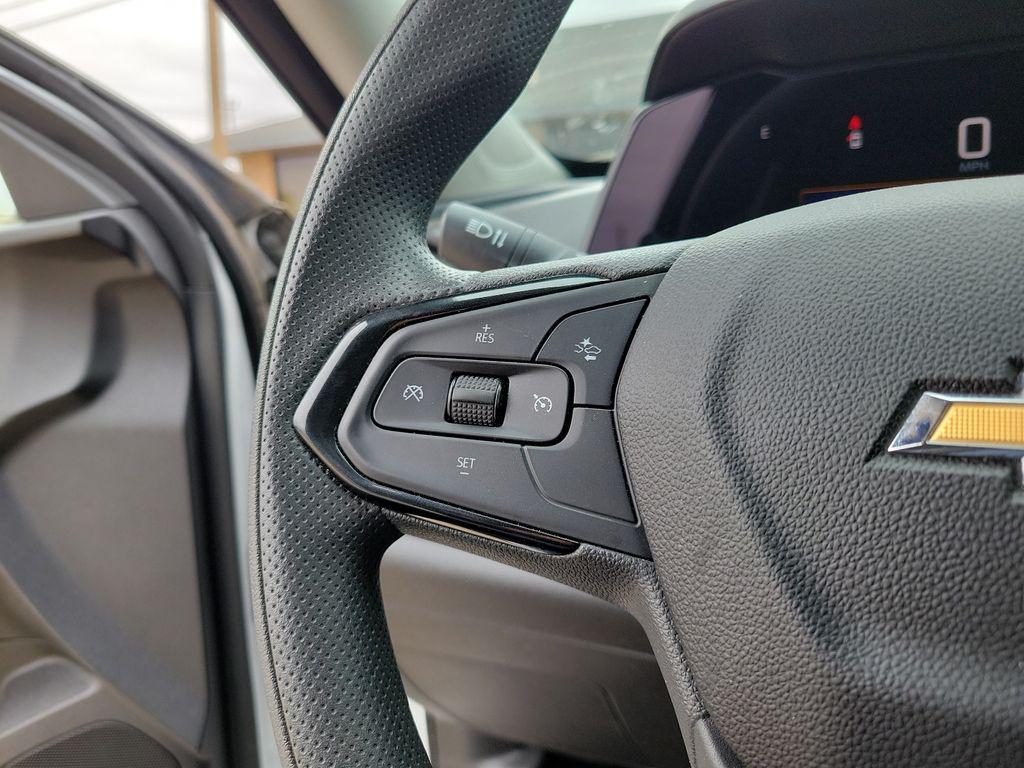 used 2025 Chevrolet Trax car, priced at $24,137
