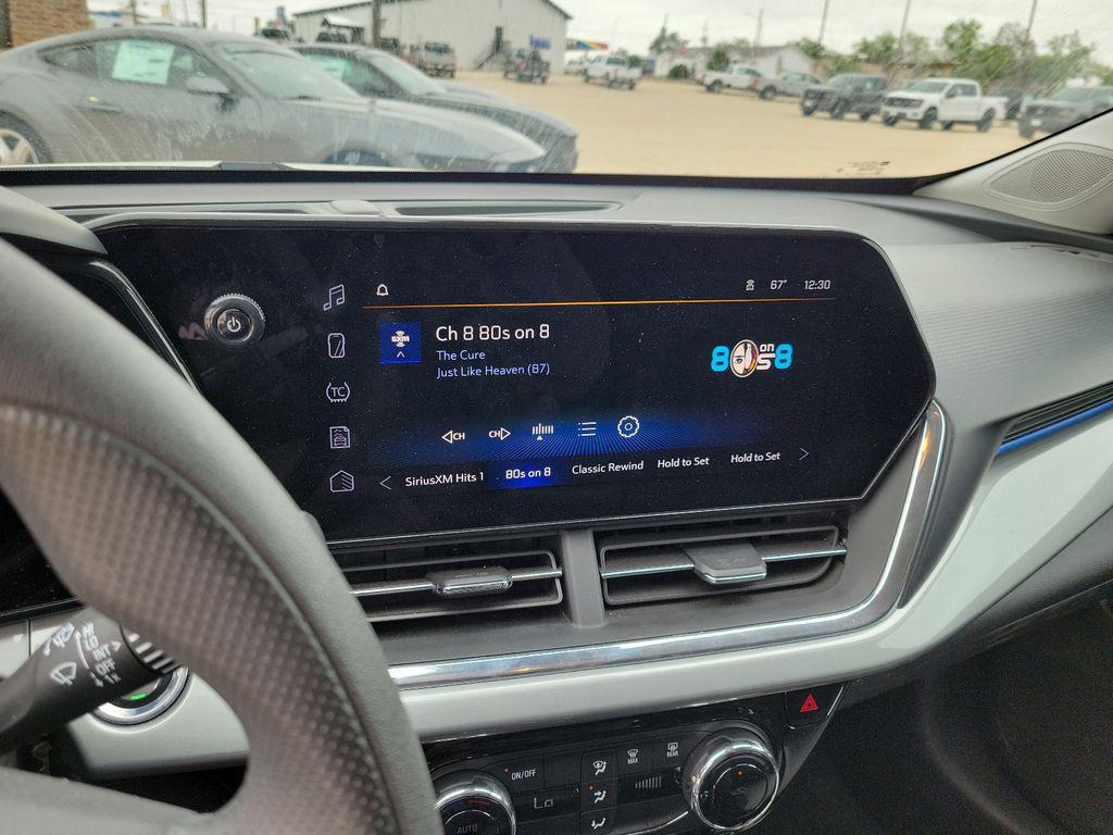 used 2025 Chevrolet Trax car, priced at $24,137