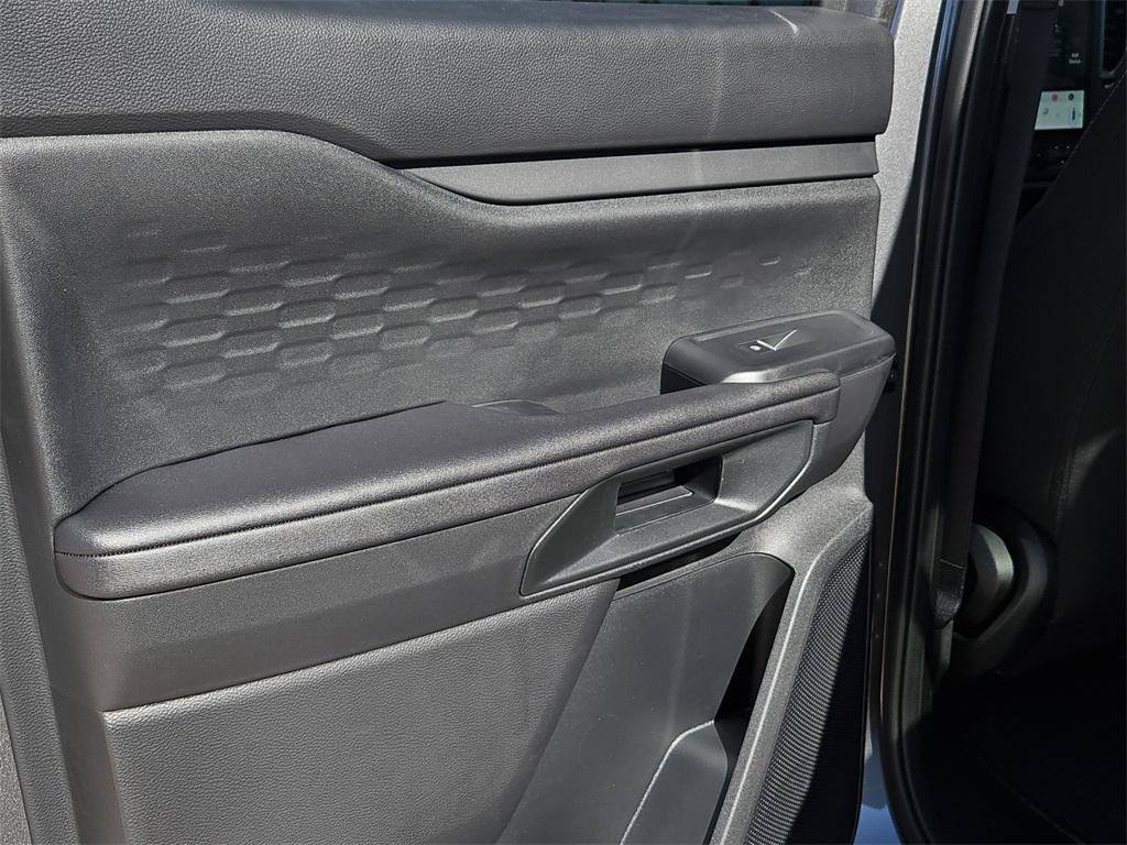 new 2025 Ford Ranger car, priced at $33,104