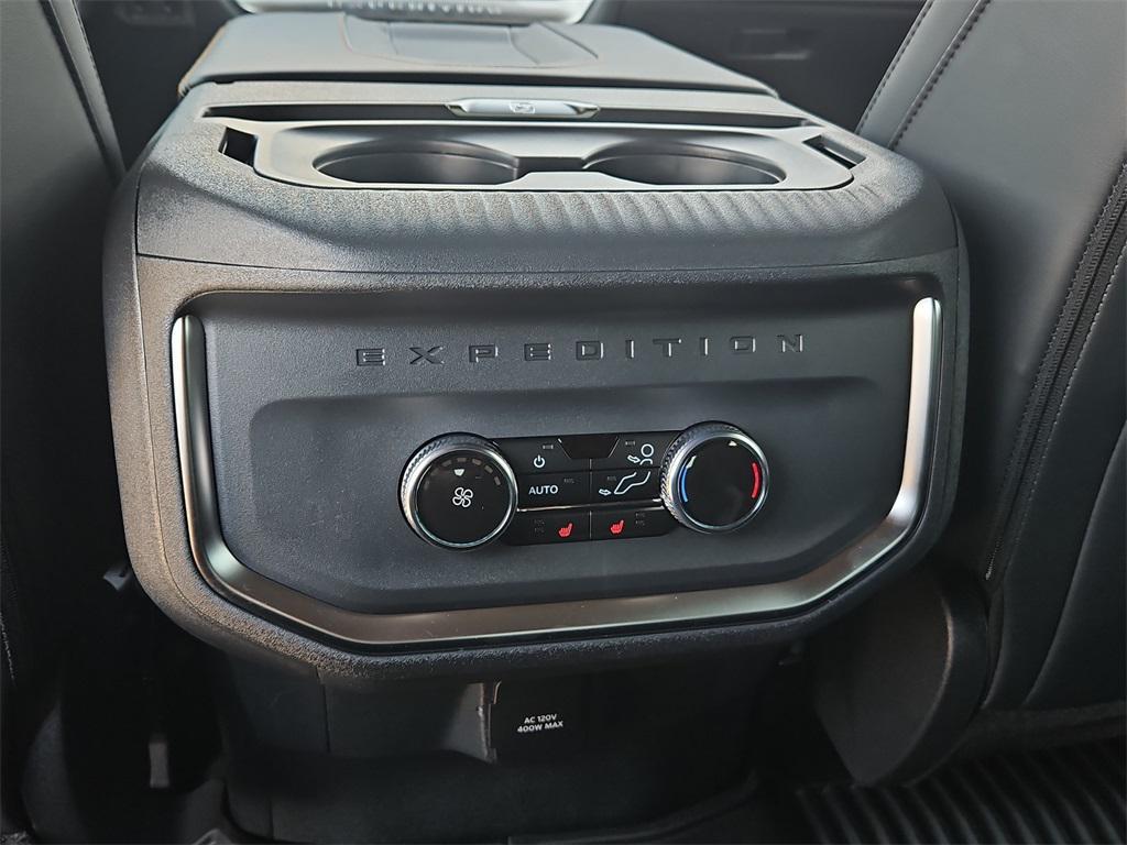 new 2025 Ford Expedition car, priced at $81,145