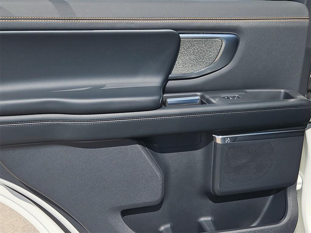 new 2025 Ford Expedition car, priced at $81,145