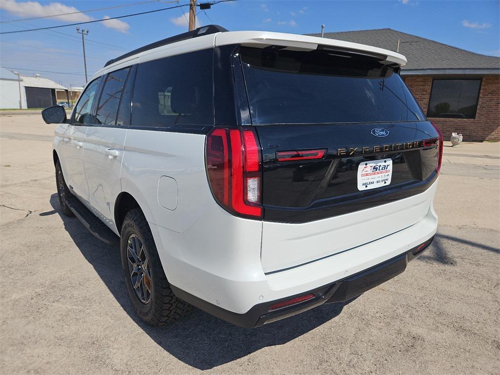new 2025 Ford Expedition car, priced at $81,145