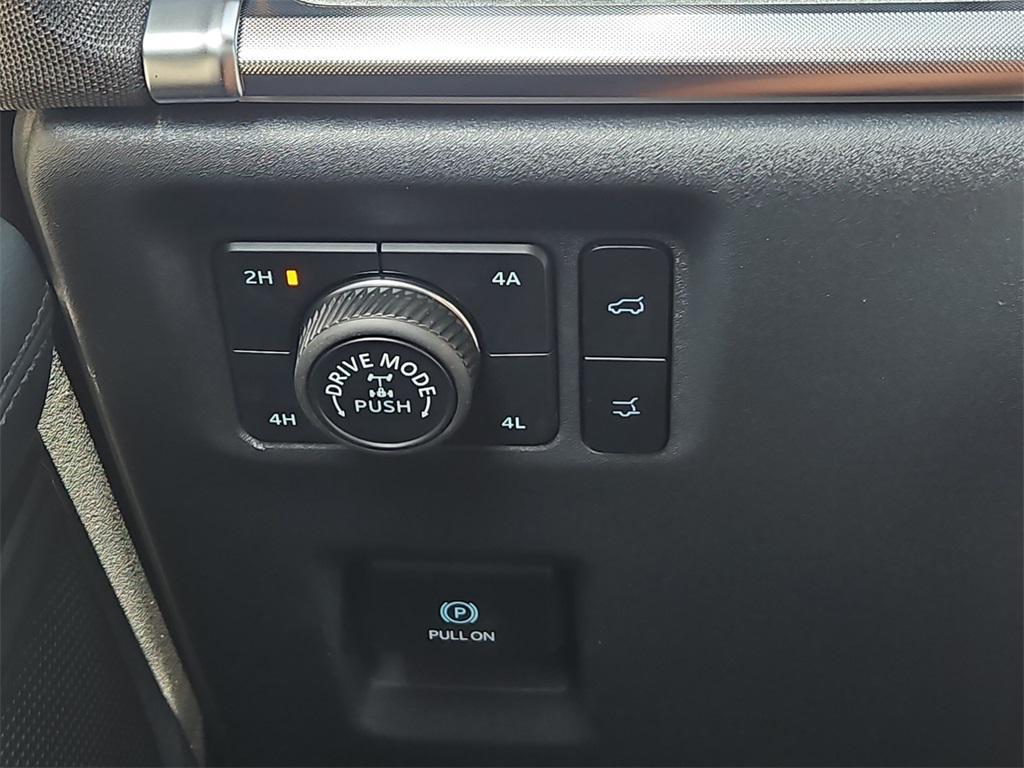 new 2025 Ford Expedition car, priced at $81,145