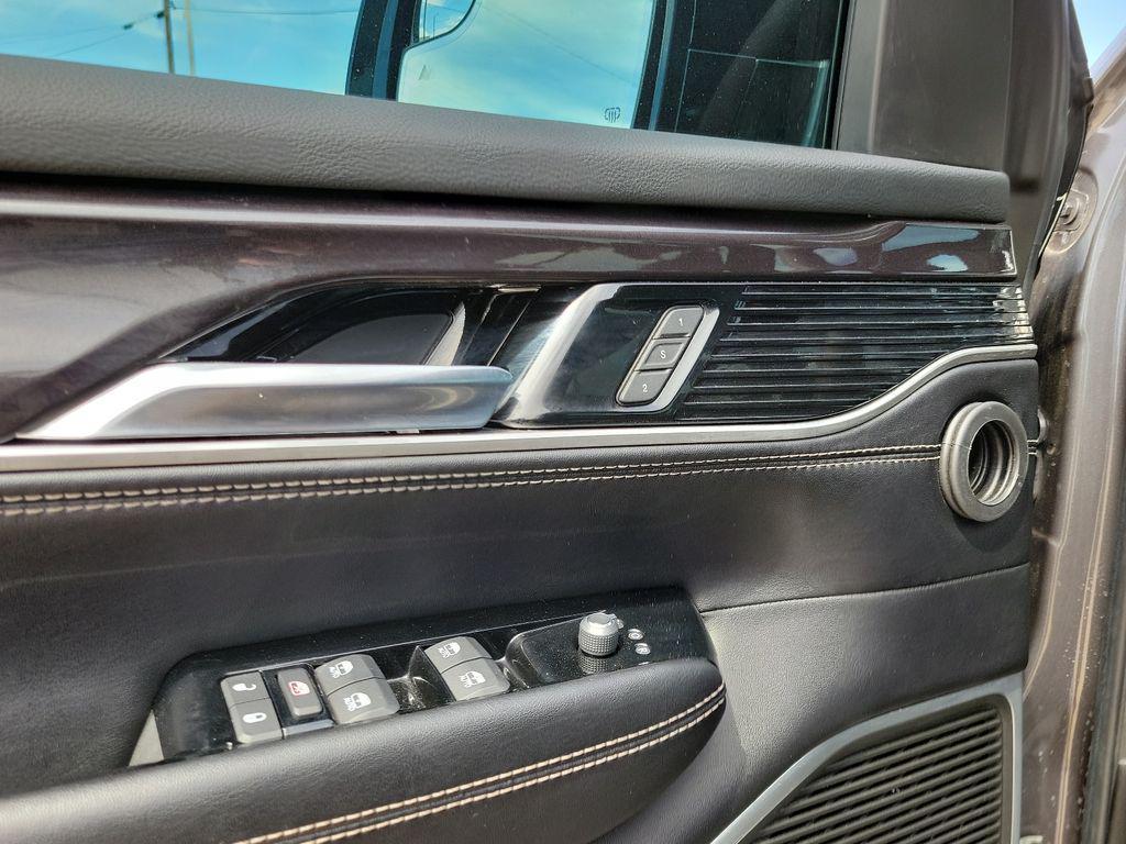 used 2023 Jeep Wagoneer car, priced at $42,022